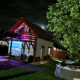 Casuta De Vacanta strada Fantanii 21 Aldesti: Râmnicu Vâlcea şehrinde bir otel