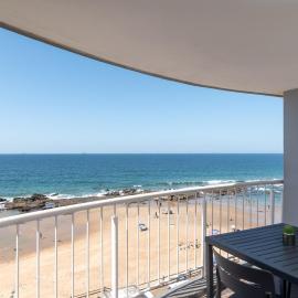 Comfy Beachfront Apt! Shared Pool!