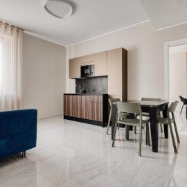 Luxury Design Apartment-2 Steps from Duomo