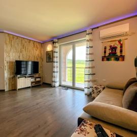 Апартамент Елегант - спа комплекс Аква Терми, hotel din Krasnovo
