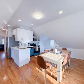 Family-Friendly 4 Bed 3 Bath Downtown Delight
