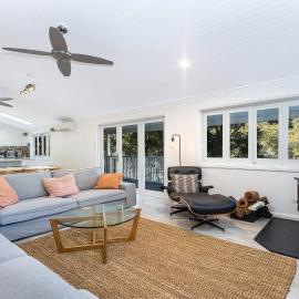 'Bouddi Bush and Bay Retreat' by HolidayCo، فندق في Killcare