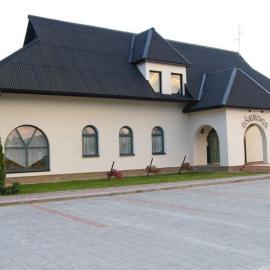 Oškrogs, hotel Ķegumsban