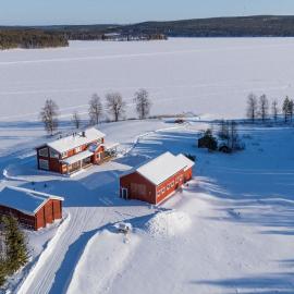Villa Lehtoniemi with pick-up service by Rovaniemi Insider