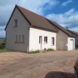 Gîte des Galvachers、Alligny-en-Morvanのホテル
