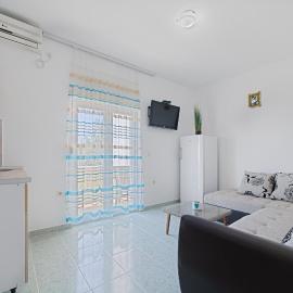 Apartment Dragicevic 3 with Garage