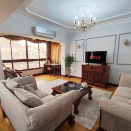 Where landsacpe view meets Luxury-10 mins from Cairo international Airport, hotel in Cairo