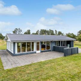 3 Bedroom Lovely Home In Bindslev, Hotel in Bindslev