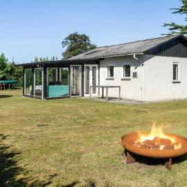2 Bedroom Nice Home In Nordborg