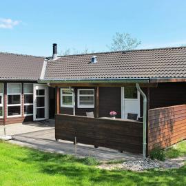 5 star holiday home in Hals, hotel in Hals