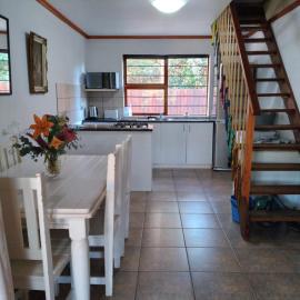 Bush Beach Safari Accommodation, hotel in Jeffreys Bay