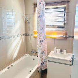 Soshanguve में, होटल Dubai guest house