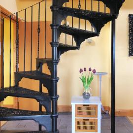 Town center duplex with lift