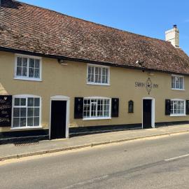 The Swan Inn, hotel in Alderton