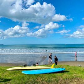 Orewa Beach House, hotel in Orewa