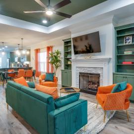 Tally Cozy Craftsman Near Football Parks Lake & Airport, hotel in Tallahassee