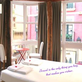 Pensión AliciaZzz Bed And Breakfast Bilbao, hotel v destinácii Bilbao
