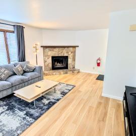 Spacious Downtown 2-bdrm Apartment、アンカレッジのホテル