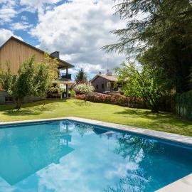 Villa Cinco Vistas Jaca: Jaca'da bir otel