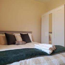 Flat in centre of Strokestown, hotel di Strokestown