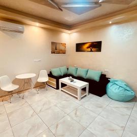 Luxury apartment with jacuzzi on Republic Square