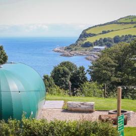 Glenarm Castle Ocean View Pods, hotel in Glenarm