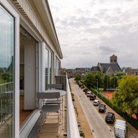 Modern Apartment with Balcony Near City Center, hotel v Ostende