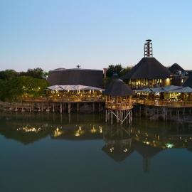 Buffelsdrift Game Lodge, hotel u gradu Adtshorn
