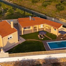 Sunny Villa Elia