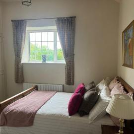 The Cottage at Hollywell, hotel in Carrick on Shannon