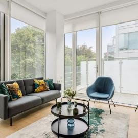 Luxury Apartment with Parking, Cinema & Game Room and Gym, hotelli kohteessa Kew Bridge