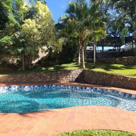 Charming 3 bedroom guesthouse - 2300、Karibaのホテル
