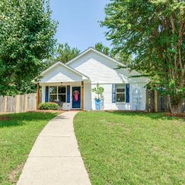 1 Mi to Ole Miss: Pet-Friendly Retreat w/ Yard, hotel in Oxford