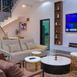Dreamscape luxurious 3 bedroom apartments in lekki, viešbutis mieste Maiyegun