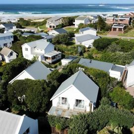Milkwood Cottage, hotel in Cape St Francis