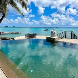 Seven Mile View Condo #1, hotel in West Bay
