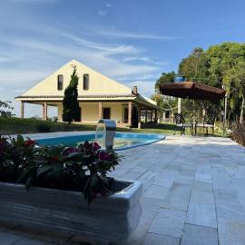 Casa de Campo proximo a Curitiba em Mandirituba CHACARA VILLAVERLA, hotel Mandirituba városában