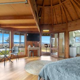 Yurt on the Hill - A Unique & Peaceful Country Escape, hotelli 