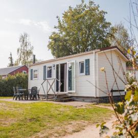 Chalet by the Water in Leukermeer, hotel i Well