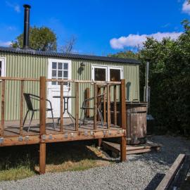 Aston - Shepherd Hut