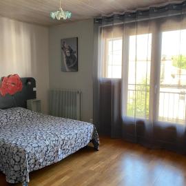Chez Doukine, Appartement avec balcon à Chouzelot, hotel di Chouzelot