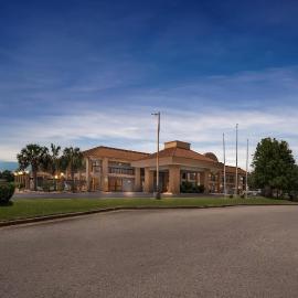 Quality Inn & Suites near Robins Air Force Base, hotel di Warner Robins