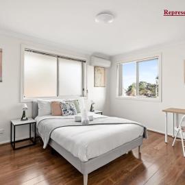 No Frill Ensuite Double Room in Panania - Near Stations, hotel in Panania