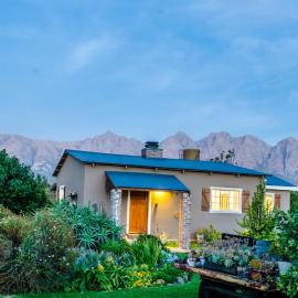 Seven Oaks Vineyard Cottages, Hotel in Wolseley