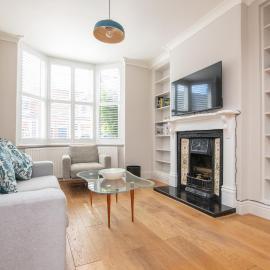 Central 2 BD Townhouse