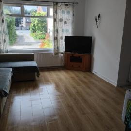 Spacious Apartment and Garden