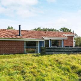 6 person holiday home in Fanø, hotel sa Fanø