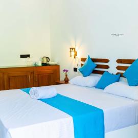 Space Hiri - Hiriketiya, hotel v destinácii Nilwella