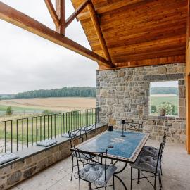 La Ferme d'Auwez - Horizon - Gîte 6 pers avec sauna et piscine partagés, Hotel in Ciney