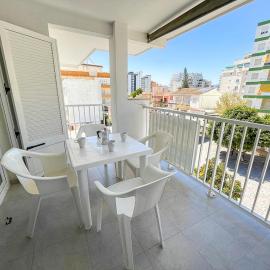 Apartamentos Gandia Familiar 3000, hotel a Gandía